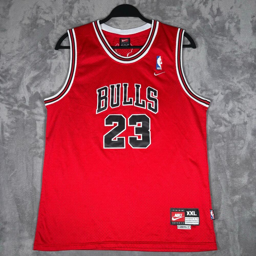 Vintage Nike Michael Jordan #23 Chicago Bulls Youth XXL +2 NBA Jersey Red